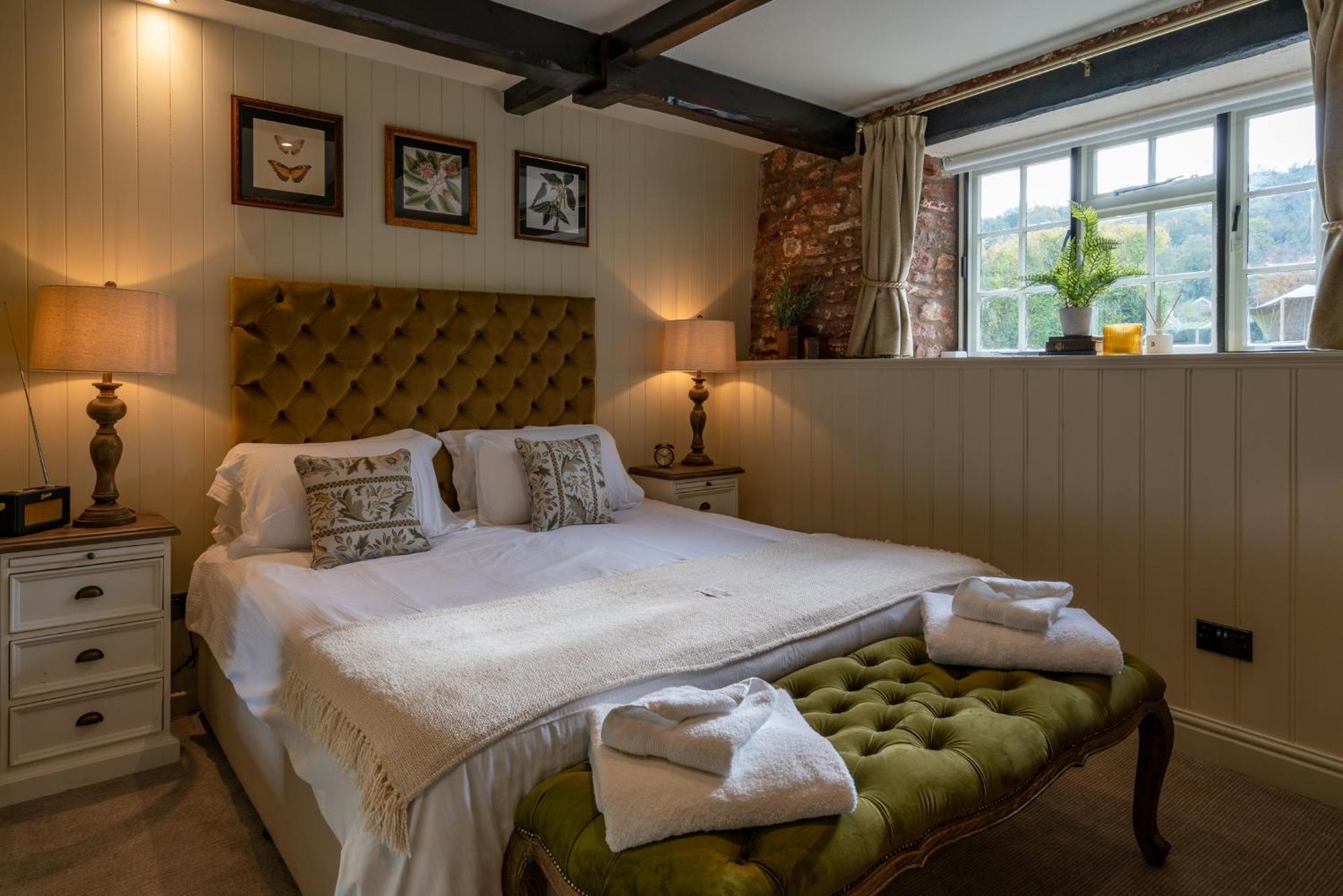 The Ring 'O' Bells Hotell Compton Martin Eksteriør bilde