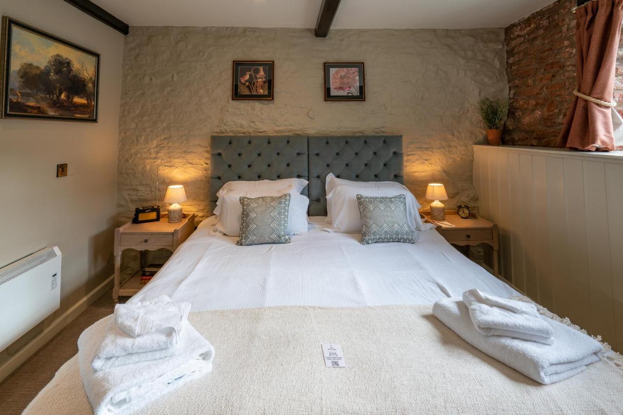 The Ring 'O' Bells Hotell Compton Martin Eksteriør bilde
